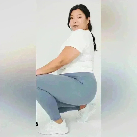 Terez TLC Leggings - Dove Gray - Butter Soft - Size S - Picture 5 of 9